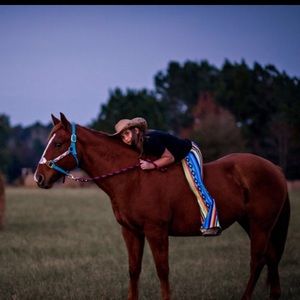 Meet your Posher, Chloe